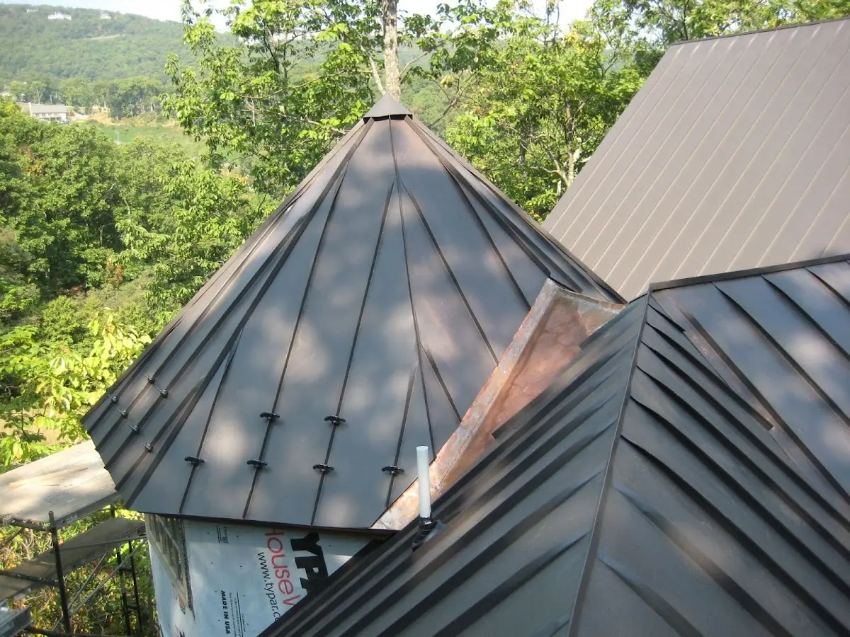Professional Gutter Cleaning by Craftsman Roofing in King Estates